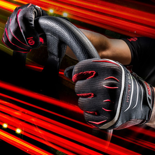 SPARCO HYPERGRIP Игровые перчатки, перфорированые, черные с красным, р-р 12 (XXL) SPARCO HYPERGRIP Игровые перчатки, перфорированые, черные с красным, р-р 12 (XXL)